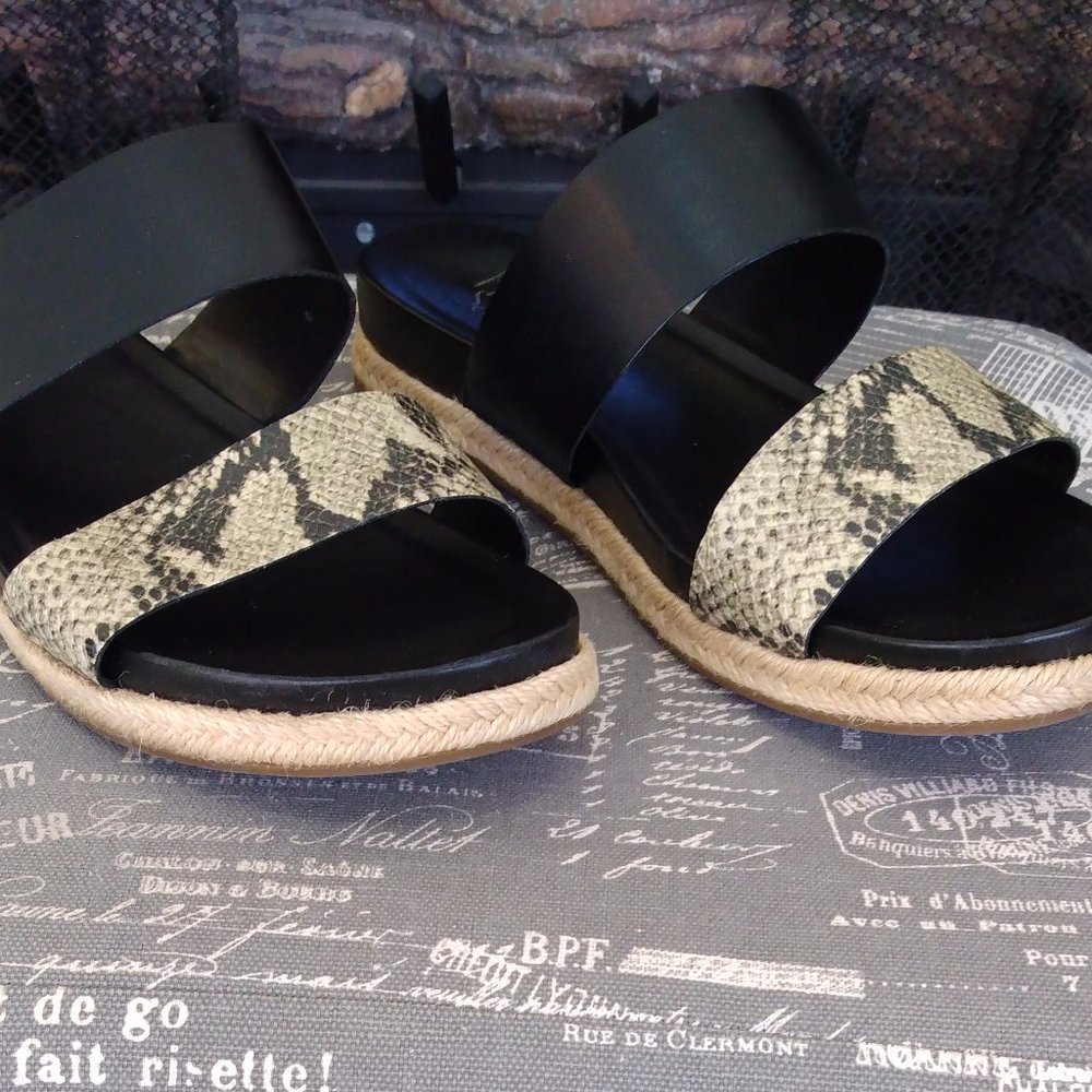 Women Franco Sarto Sandals
